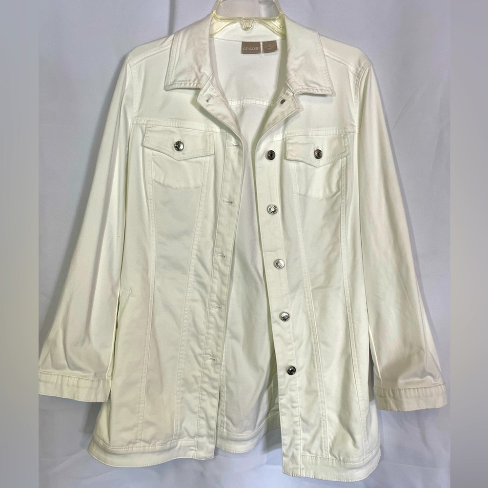 COPY - Chico’s Women’s White Denim Style Button Up Jacket size 2